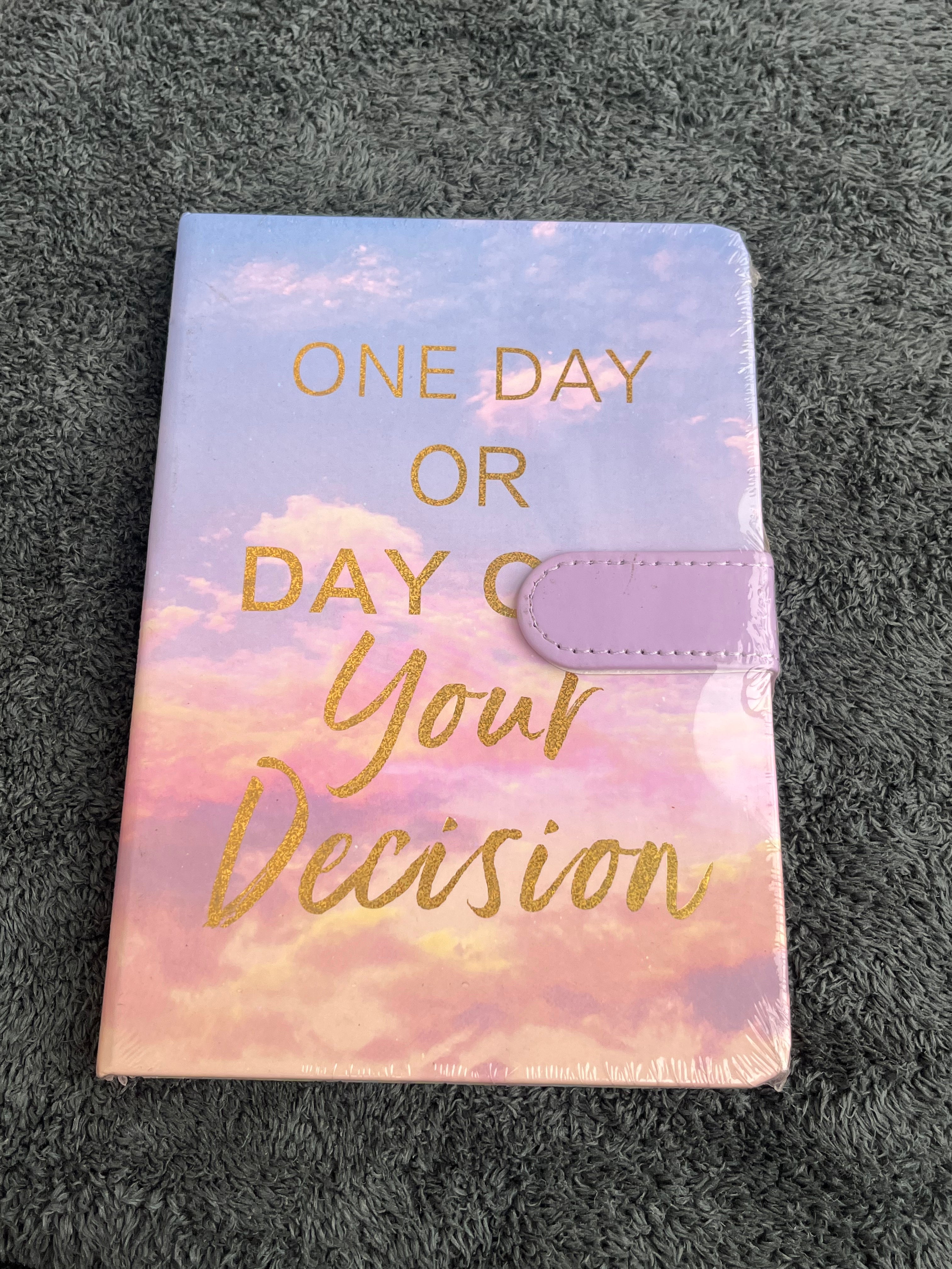 Magnetic clip diary - 1